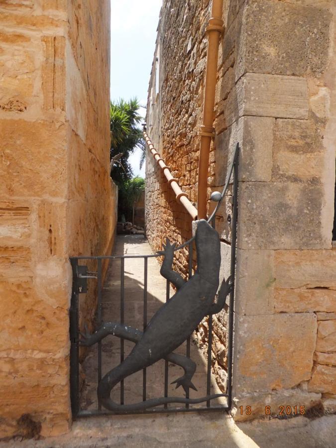 Lujosa Casa Mallorquina Restaurada Ses Salines  Εξωτερικό φωτογραφία